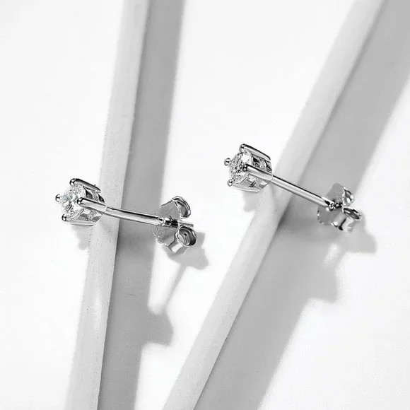 0.30ct. t.w. Diamond Brilliant Cut Stud Earrings